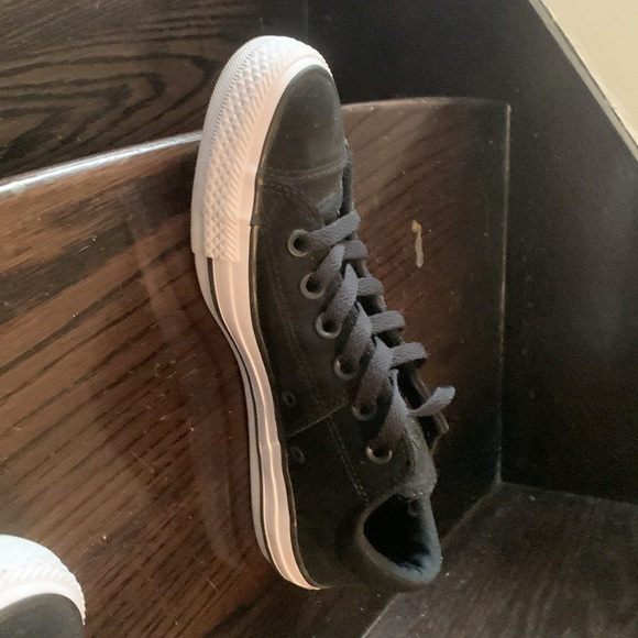 Women’s Converse Sneakers - Picture 5 of 10